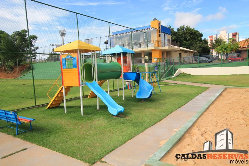 Foto GOLDEN DOLPHIN EXPRES